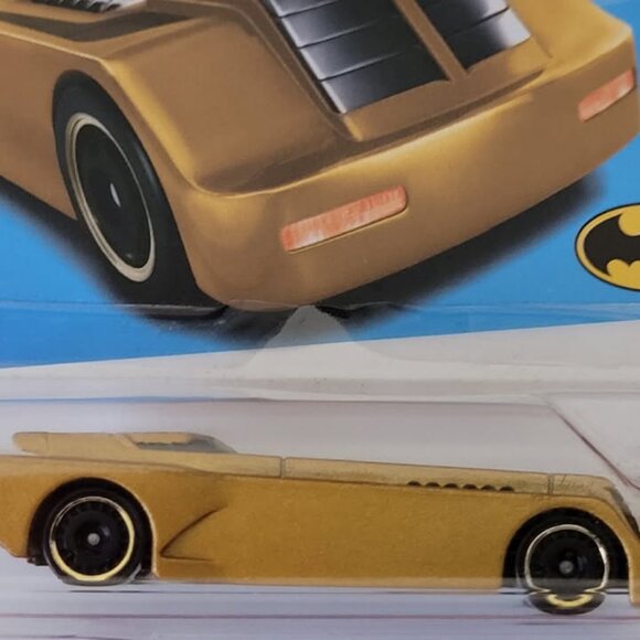 2021 HOT WHEELS, THE ANIMATED SERIES BATMOBILE, RARE GOLD COLOUR, MINT!!! - Picture 2 of 3